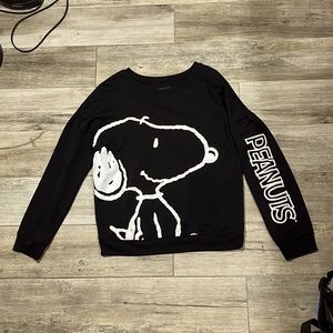 Snoopy sweater. Size medium. Very soft